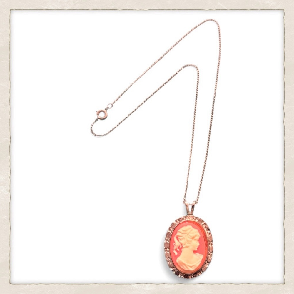 Vintage Carved Cameo Pendant Necklace with a Dainty Silver Chain, 19”‎ Long